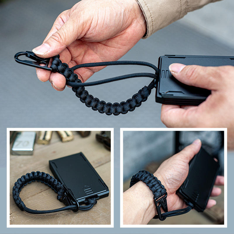 Paracord Keychain Bracelet w/ Eagle Beak Hook